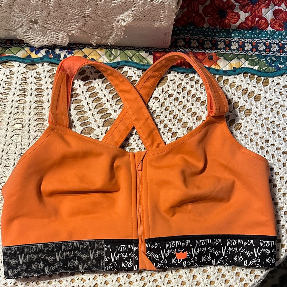 SheFit Sports Bra